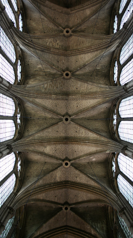 reims-cathedral-ceiling