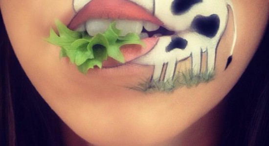 Make up cartoon lips by Laura Jenkinson